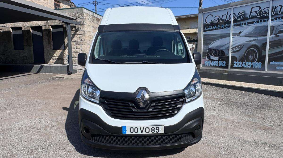 renault-trafic-2018-diesel-1598cc