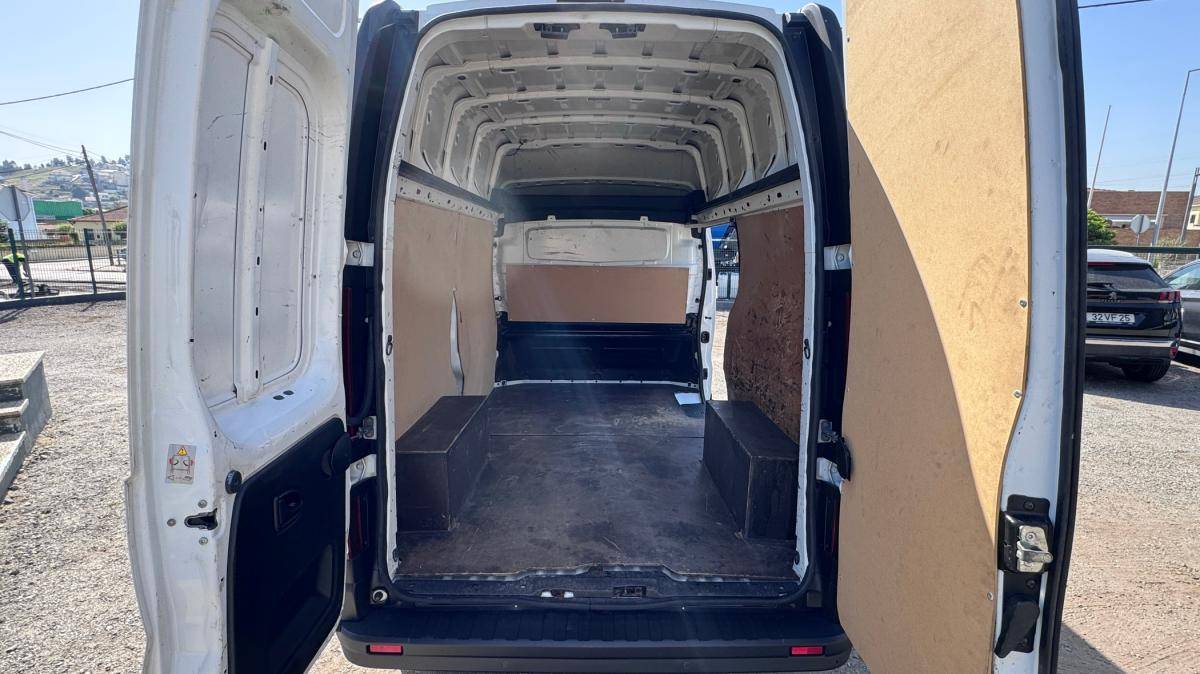 renault-trafic-2018-diesel-1598cc