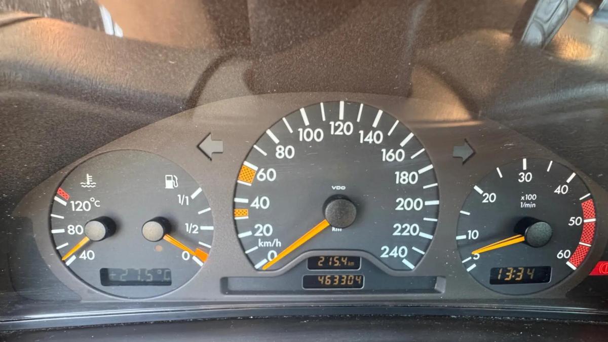 mercedes-benz-220-diesel-1999-diesel-2151cc