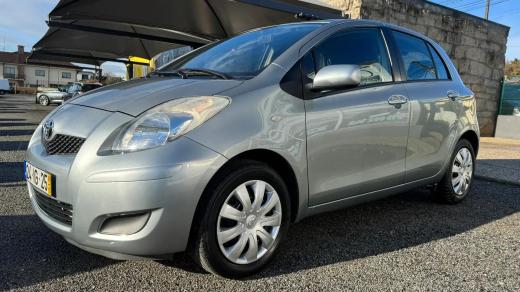 toyota-yaris-2009-gasolina-998cc