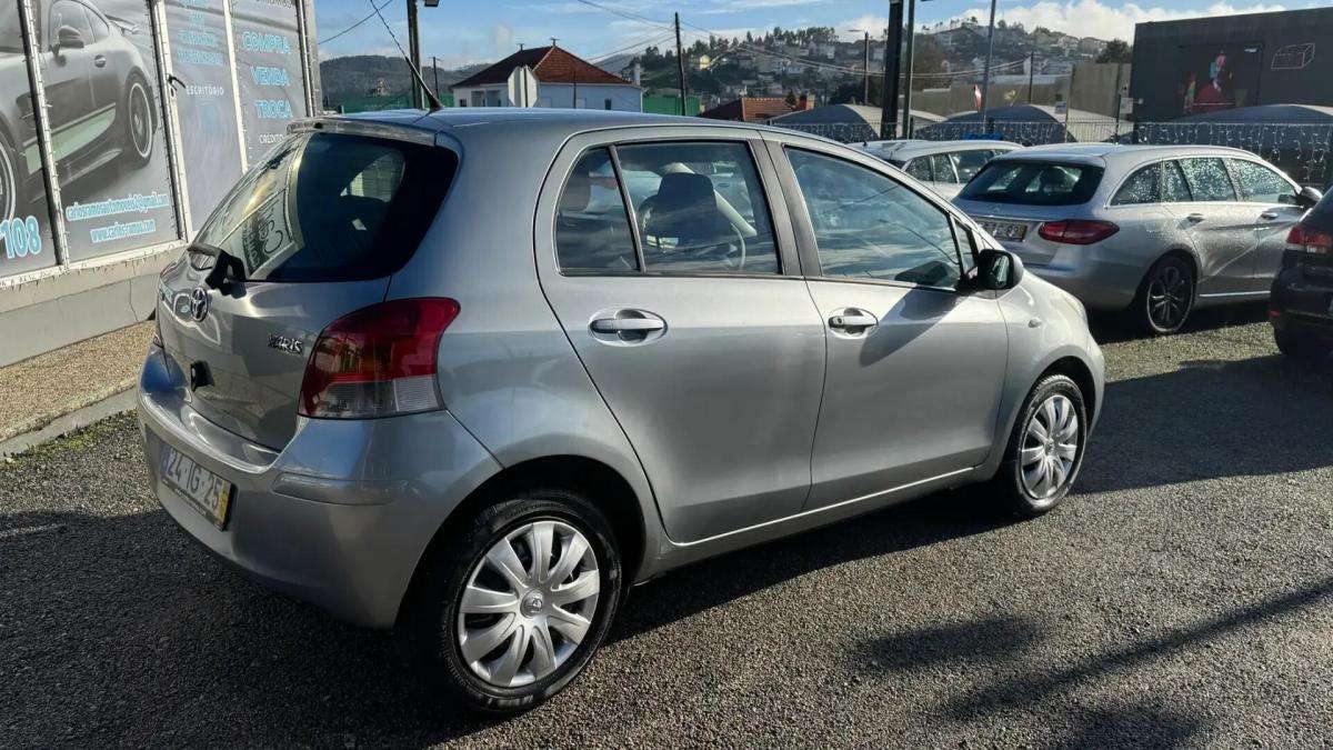 toyota-yaris-2009-gasolina-998cc
