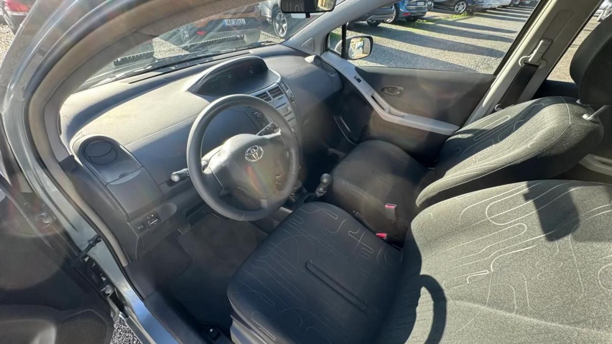 toyota-yaris-2009-gasolina-998cc