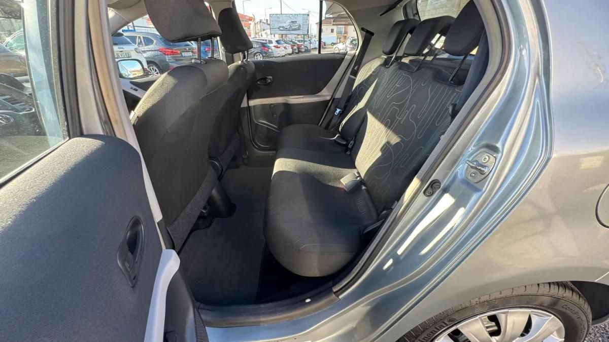 toyota-yaris-2009-gasolina-998cc