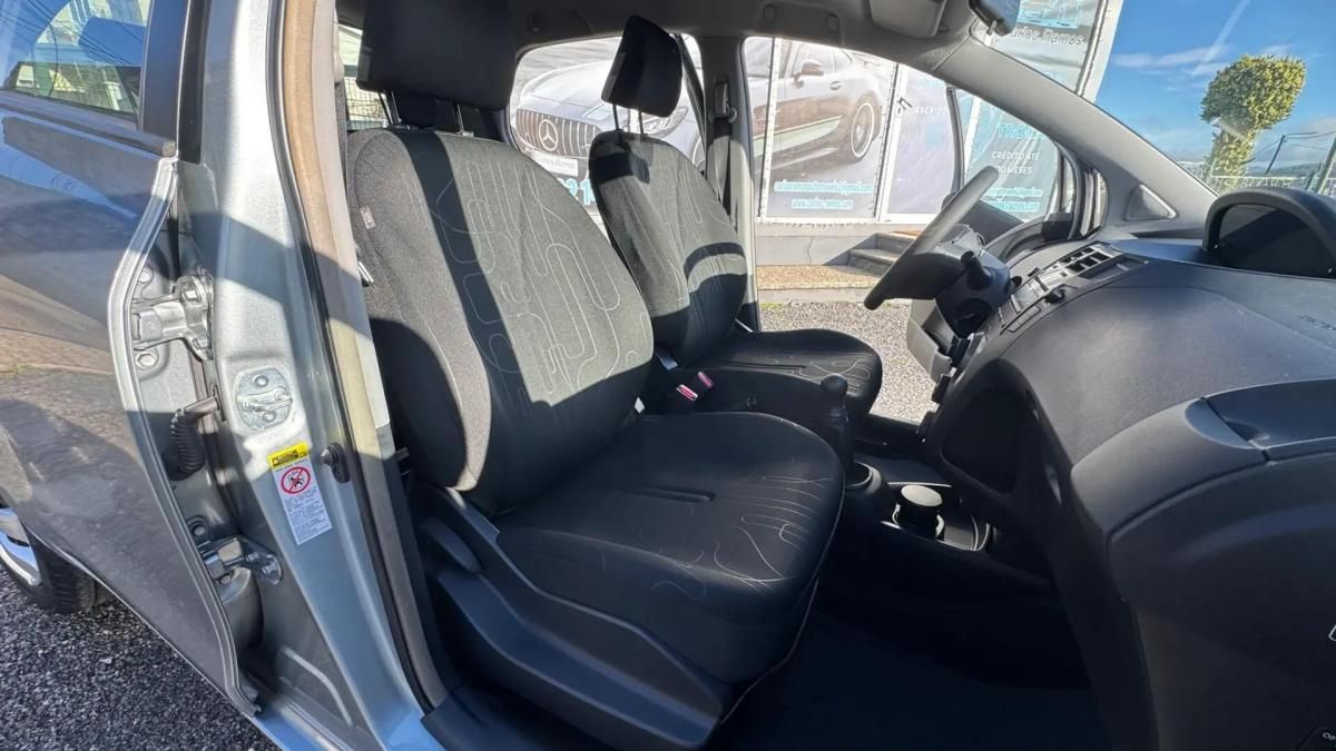 toyota-yaris-2009-gasolina-998cc