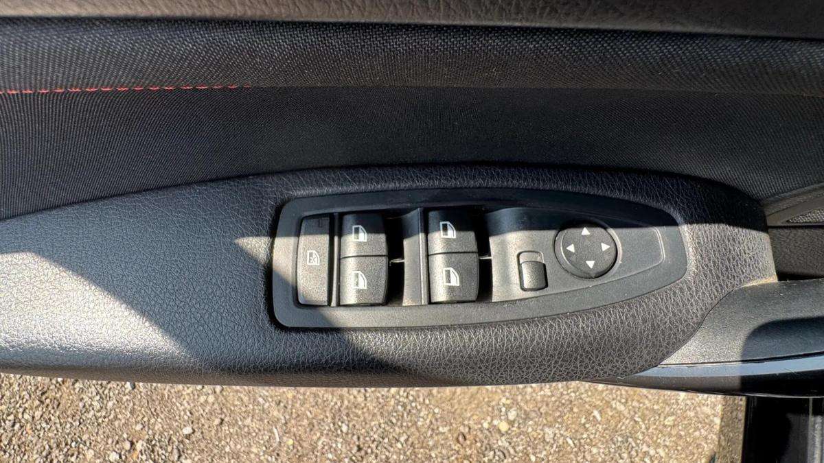 bmw-serie-1-116-2013-diesel-1598cc