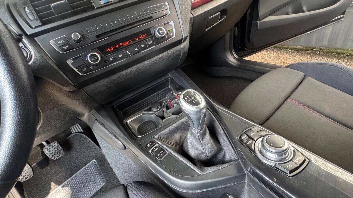 bmw-serie-1-116-2013-diesel-1598cc