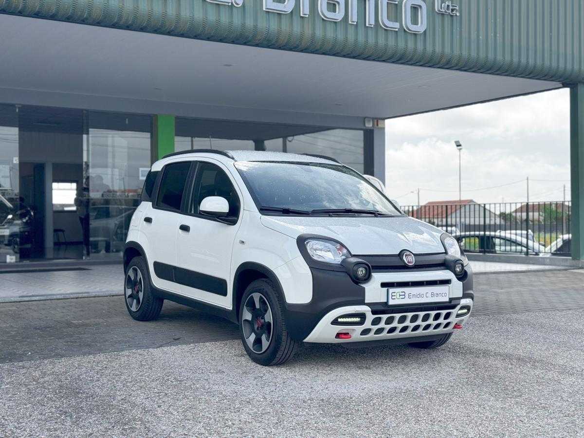 fiat-panda-2024-hibrido-a-gasolina-999cc