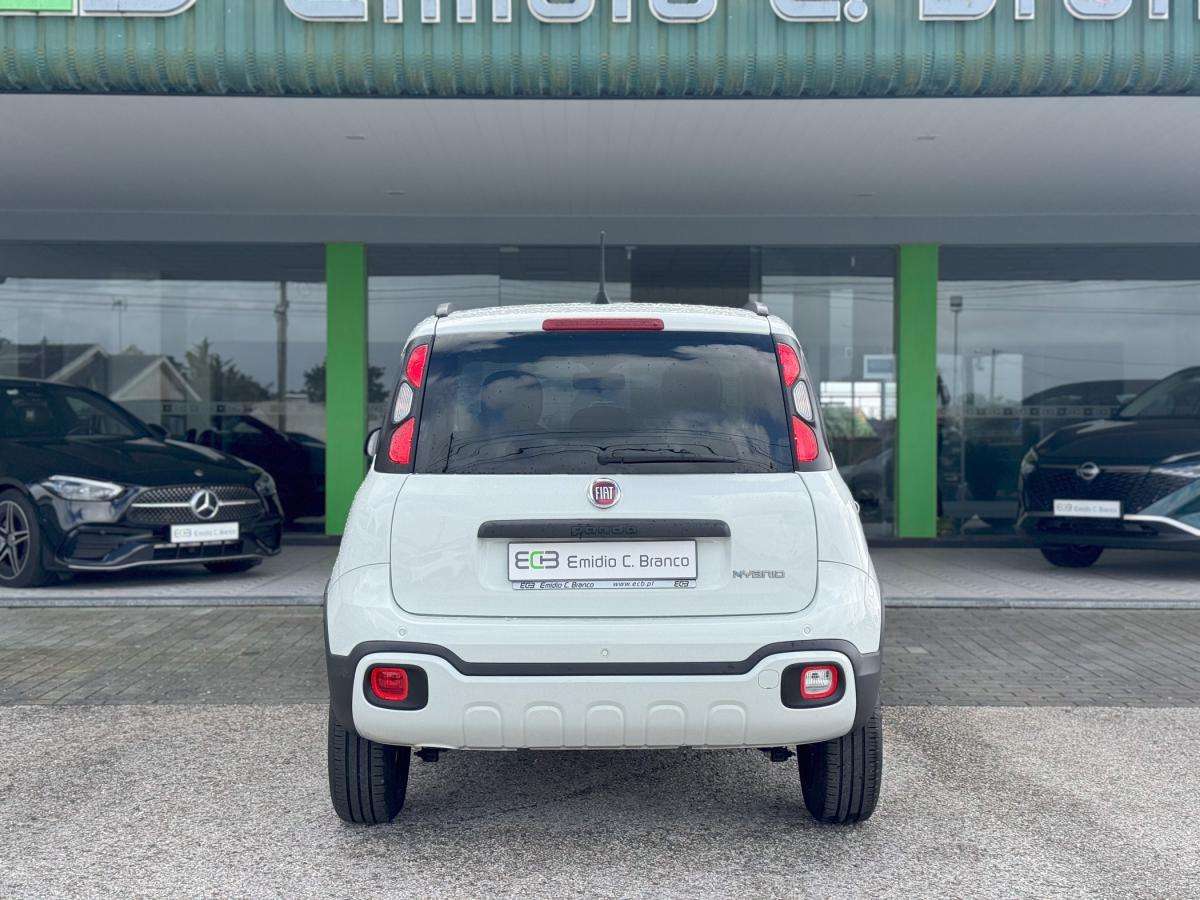 fiat-panda-2024-hibrido-a-gasolina-999cc