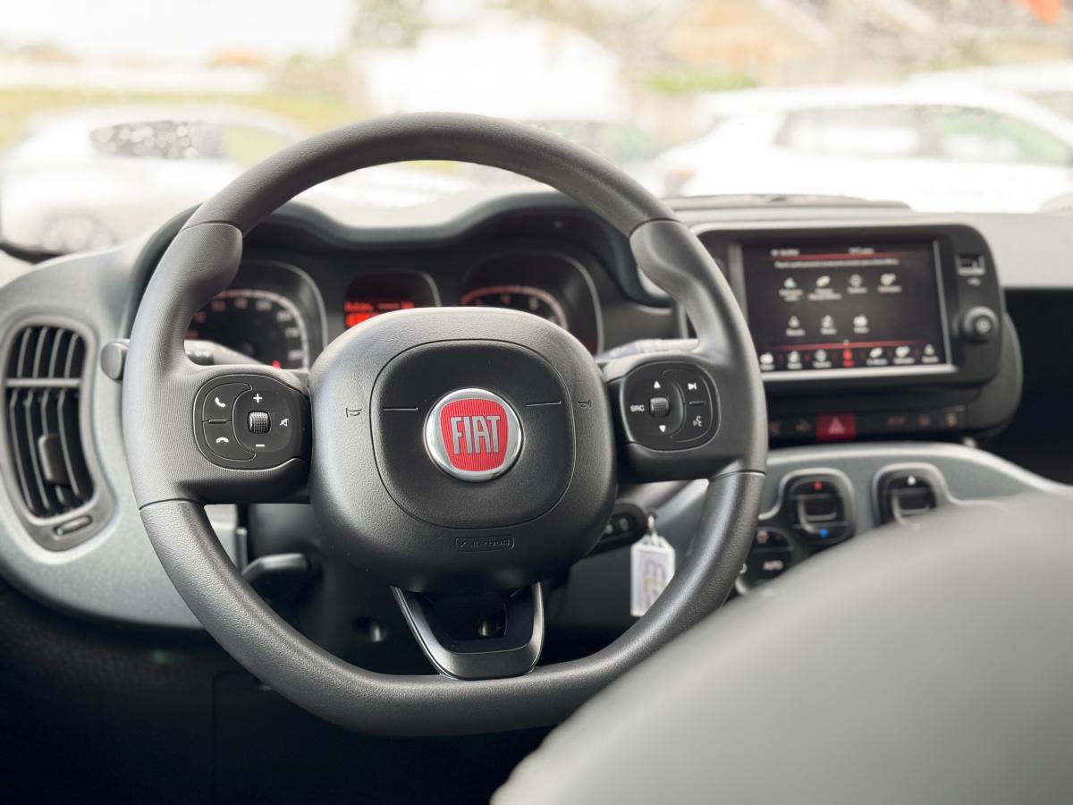 fiat-panda-2024-hibrido-a-gasolina-999cc