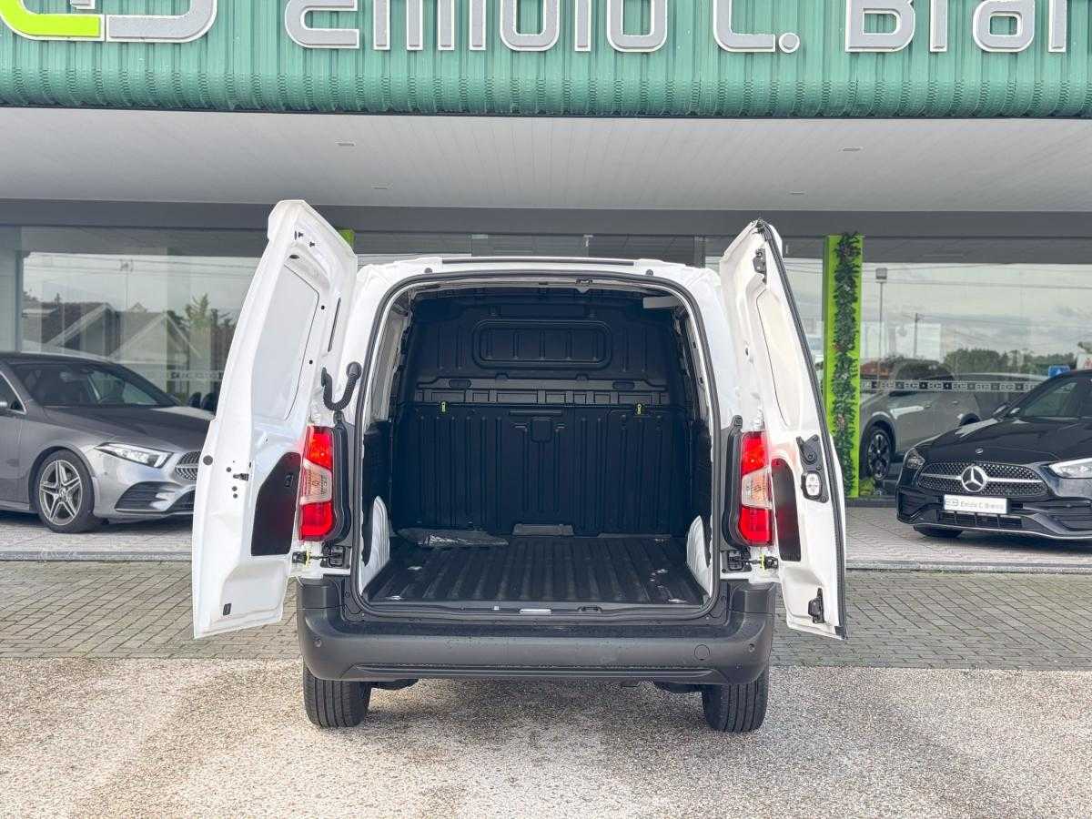 peugeot-partner-2025-diesel-1499cc