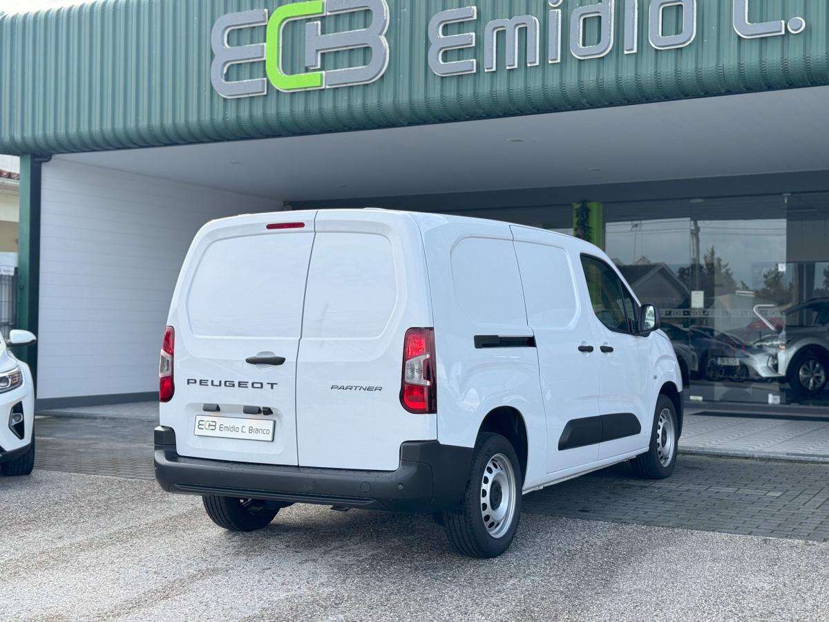 peugeot-partner-2025-diesel-1499cc