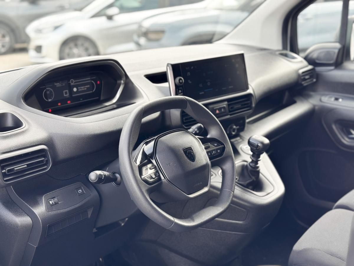 peugeot-partner-2025-diesel-1499cc
