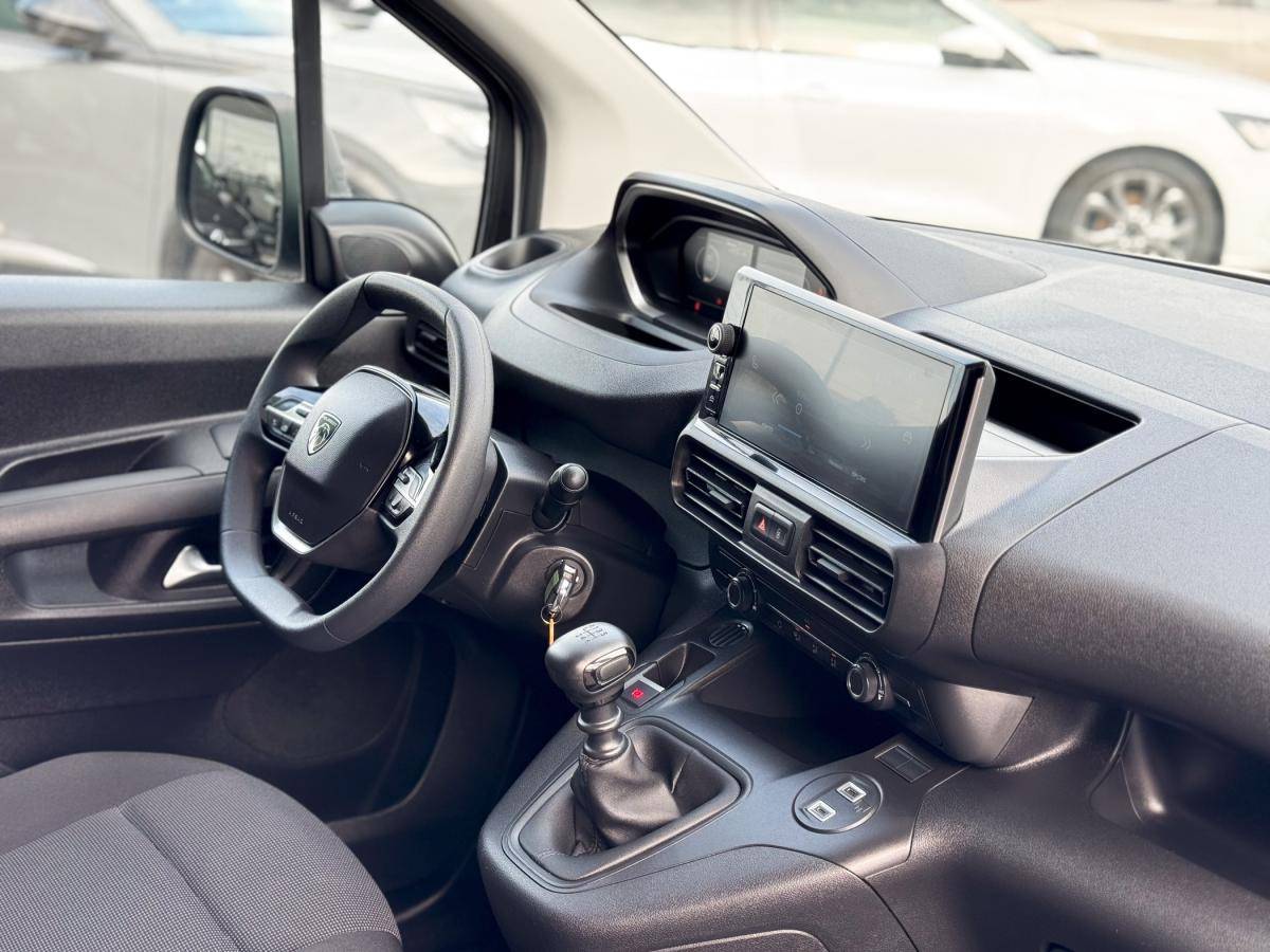peugeot-partner-2025-diesel-1499cc