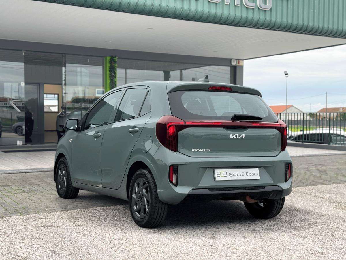 kia-picanto-2025-gasolina-998cc