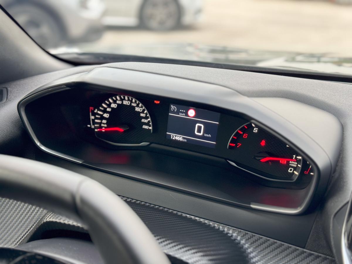 peugeot-2008-2024-gasolina-1199cc