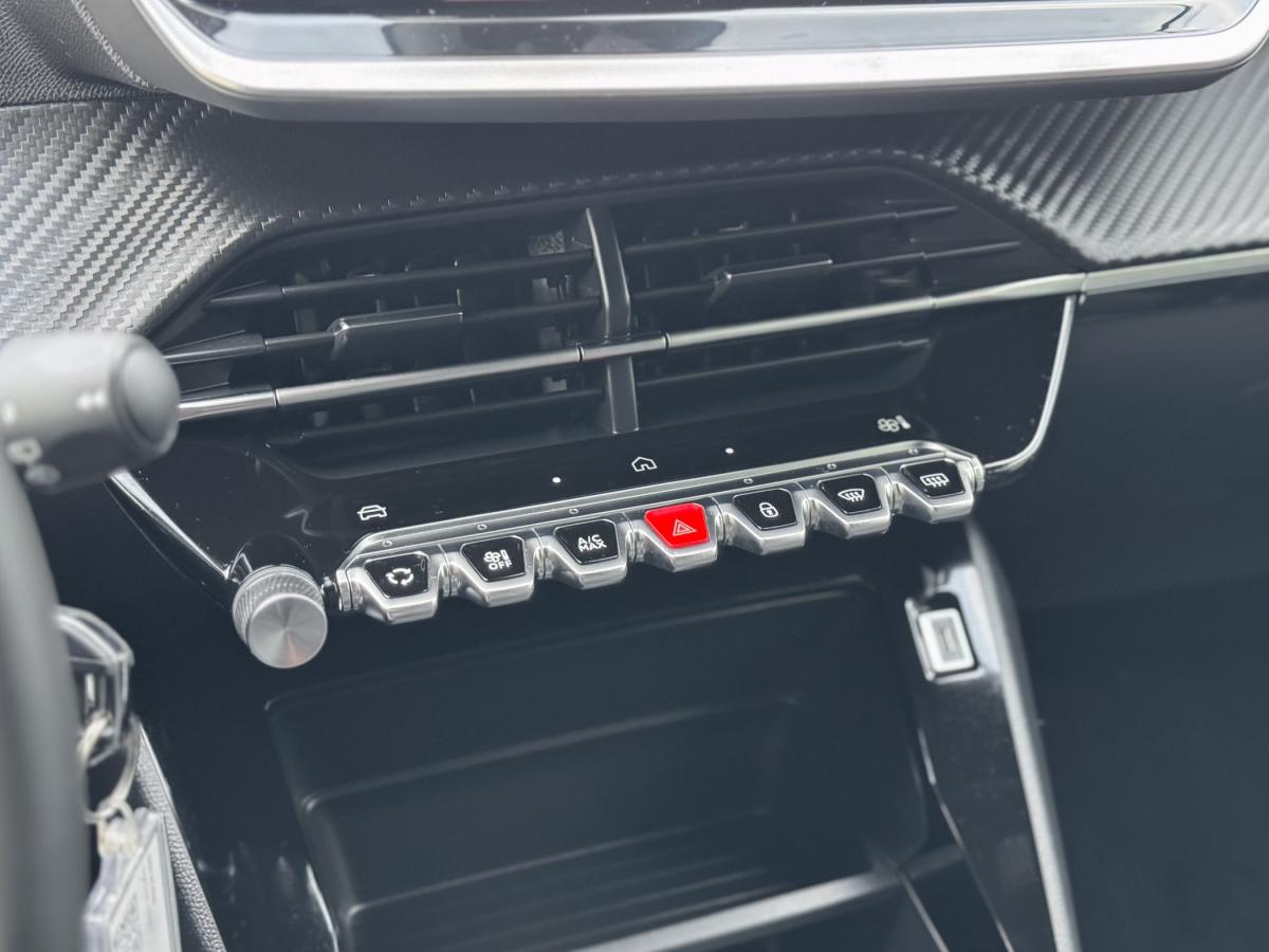 peugeot-2008-2024-gasolina-1199cc