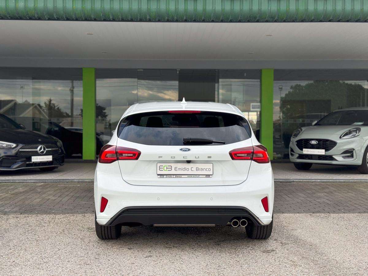 ford-focus-2025-gasolina-998cc