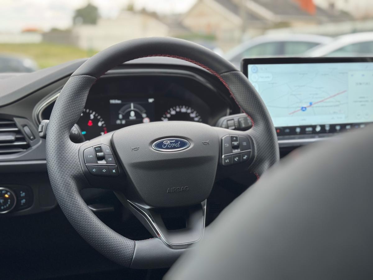 ford-focus-2025-gasolina-998cc
