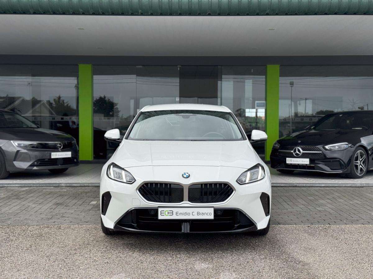 bmw-serie-1-2025-gasolina-1499cc