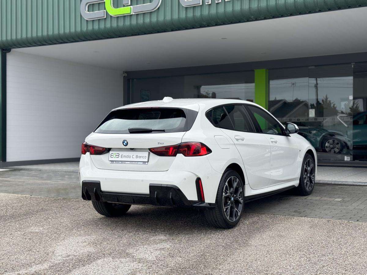 bmw-serie-1-2025-gasolina-1499cc