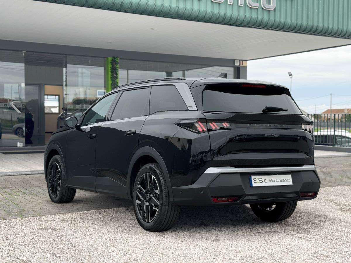 peugeot-5008-2025-hibrido-a-gasolina-1199cc