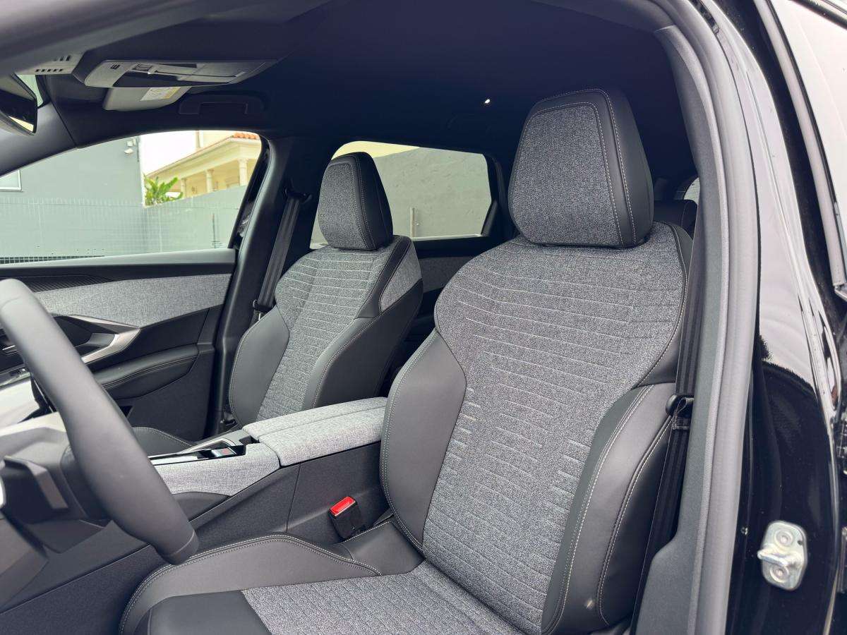 peugeot-5008-2025-hibrido-a-gasolina-1199cc