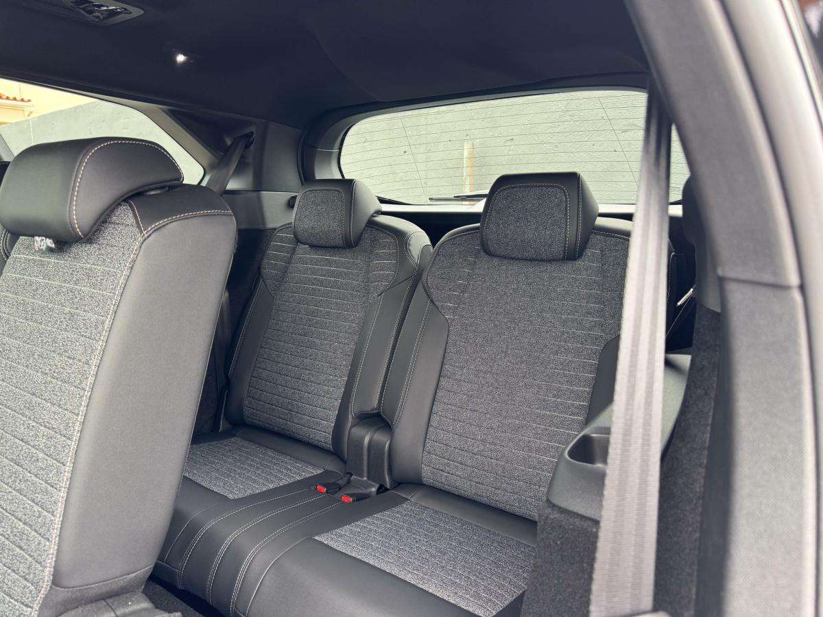 peugeot-5008-2025-hibrido-a-gasolina-1199cc