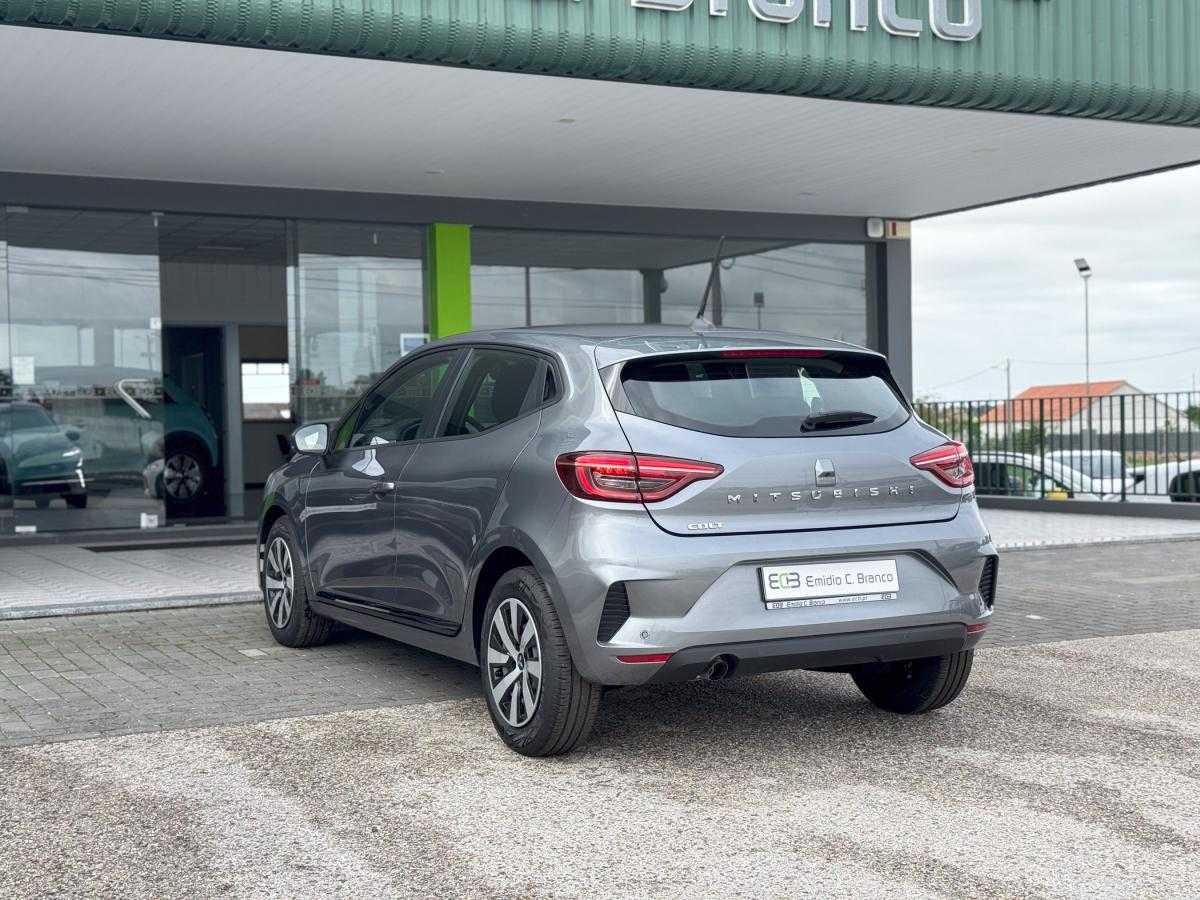 mitsubishi-colt-2025-gasolina-999cc