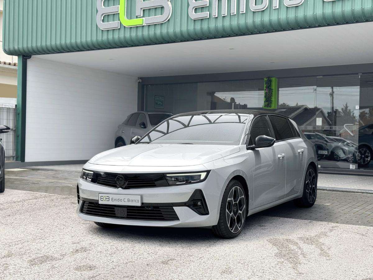 opel-astra-2025-gasolina-1199cc