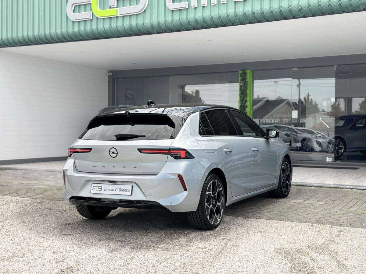 opel-astra-2025-gasolina-1199cc