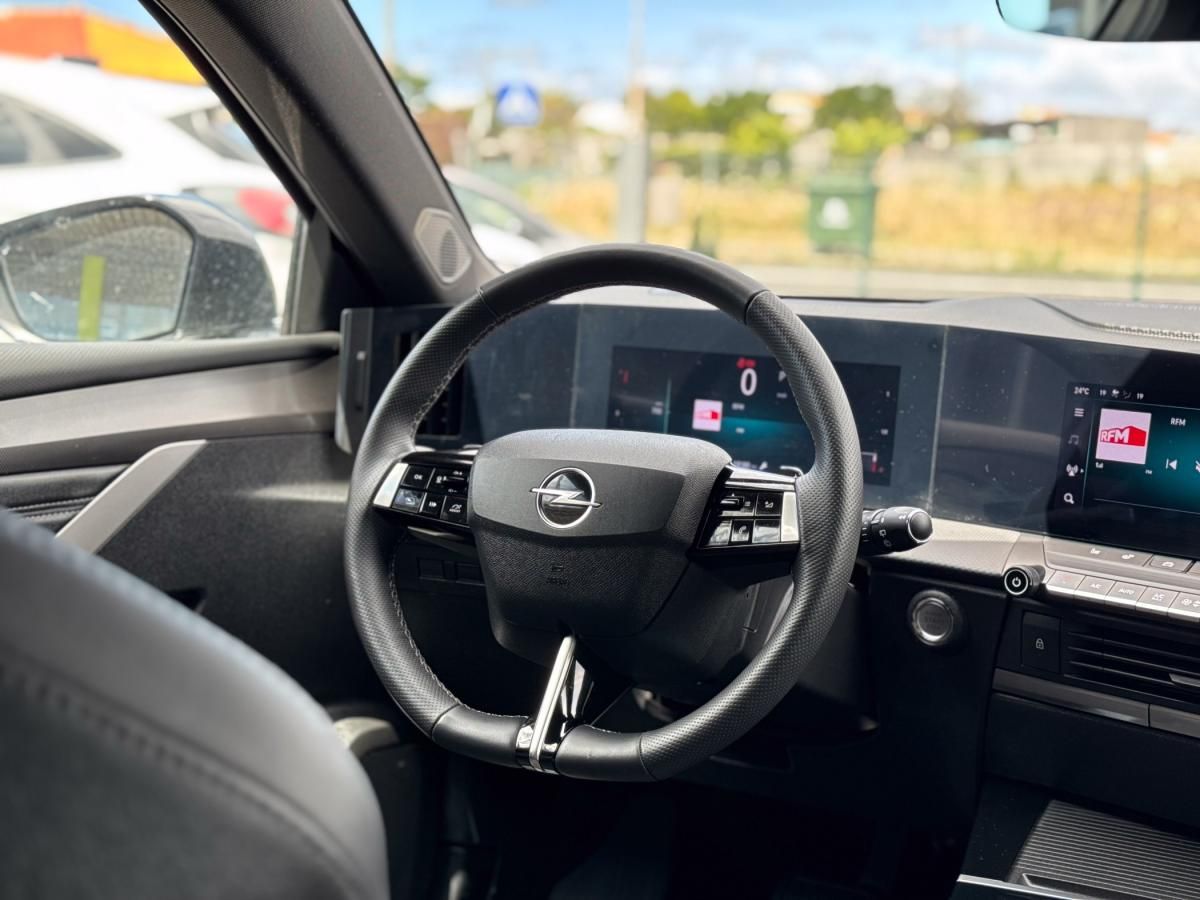 opel-astra-2025-gasolina-1199cc