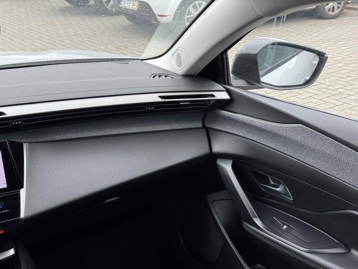 peugeot-308-2024-gasolina-1199cc