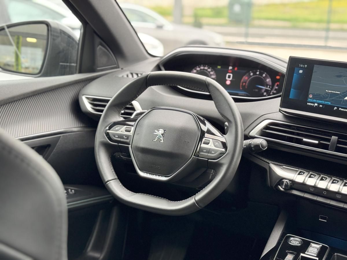 peugeot-5008-2024-gasolina-1199cc