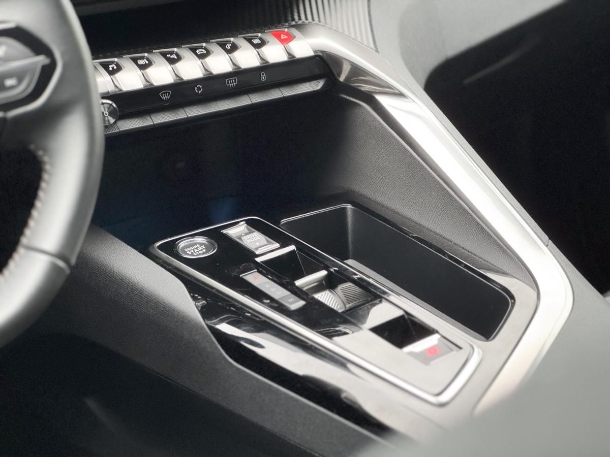 peugeot-5008-2024-gasolina-1199cc