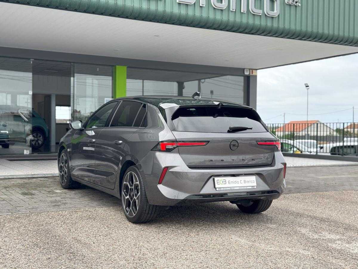 opel-astra-2024-gasolina-1199cc