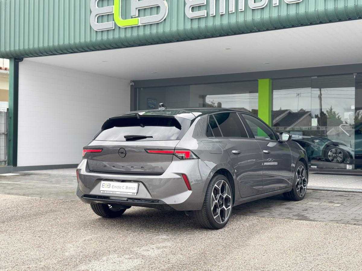 opel-astra-2024-gasolina-1199cc