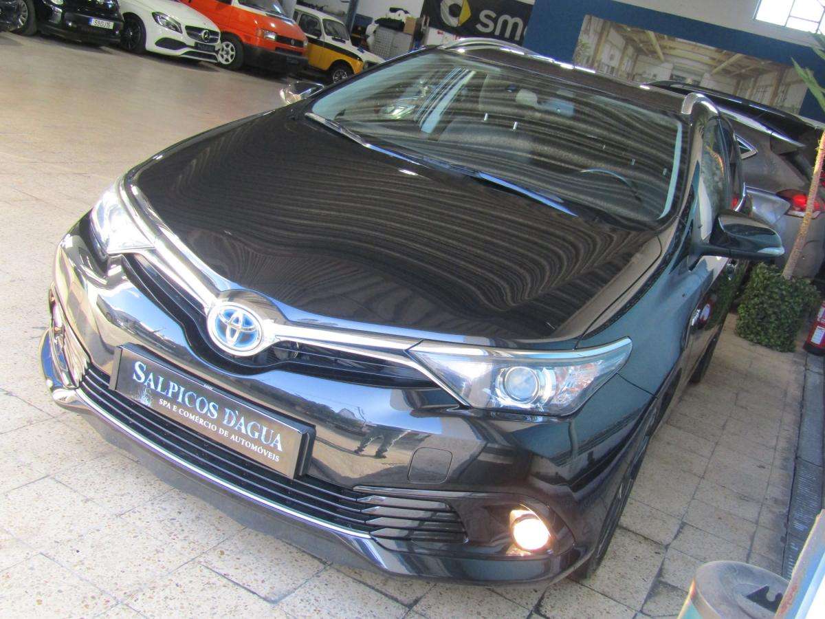 toyota-auris-touring-sports-2016-hibrido-a-gasolina-1798cc