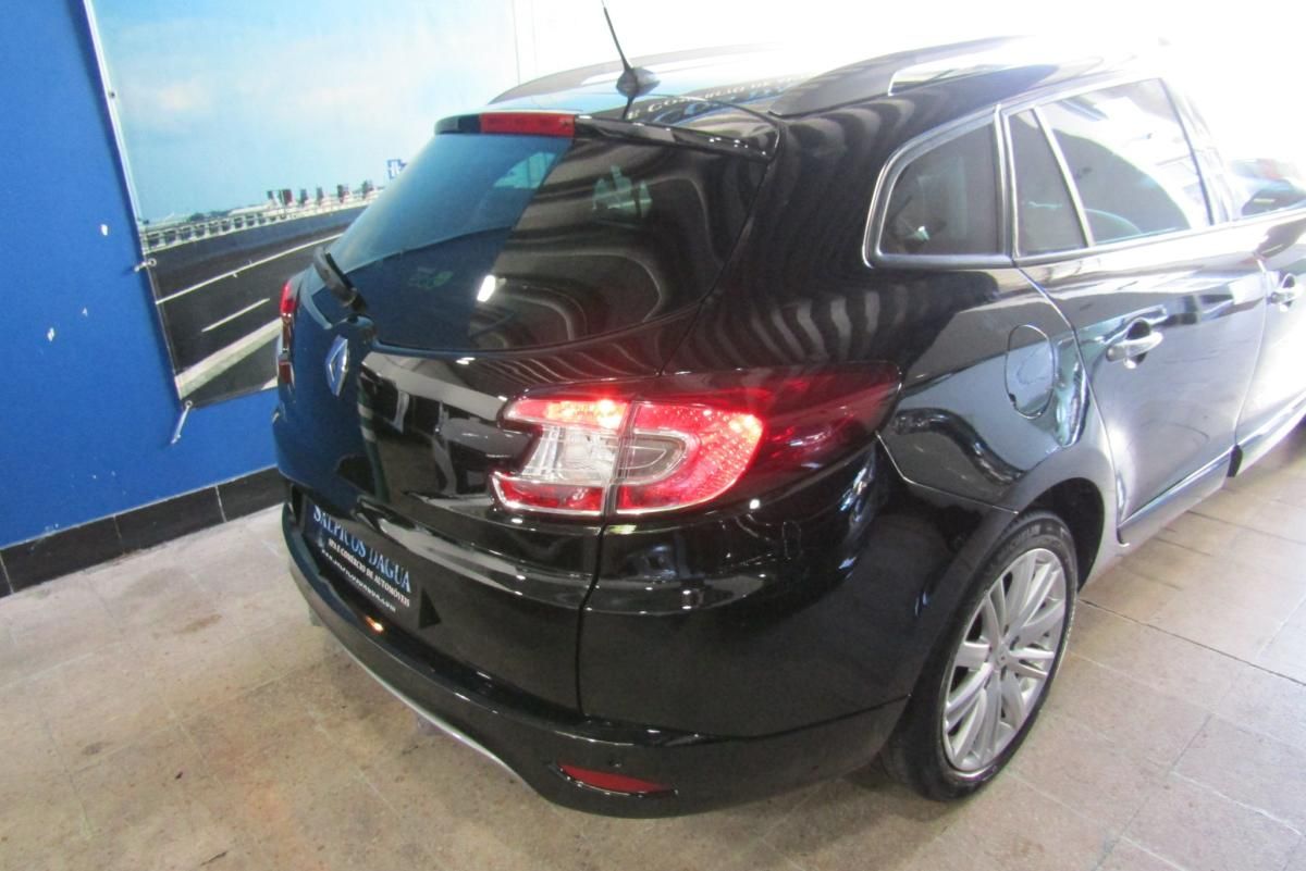 renault-megane-sport-tourer-2016-diesel-1461cc