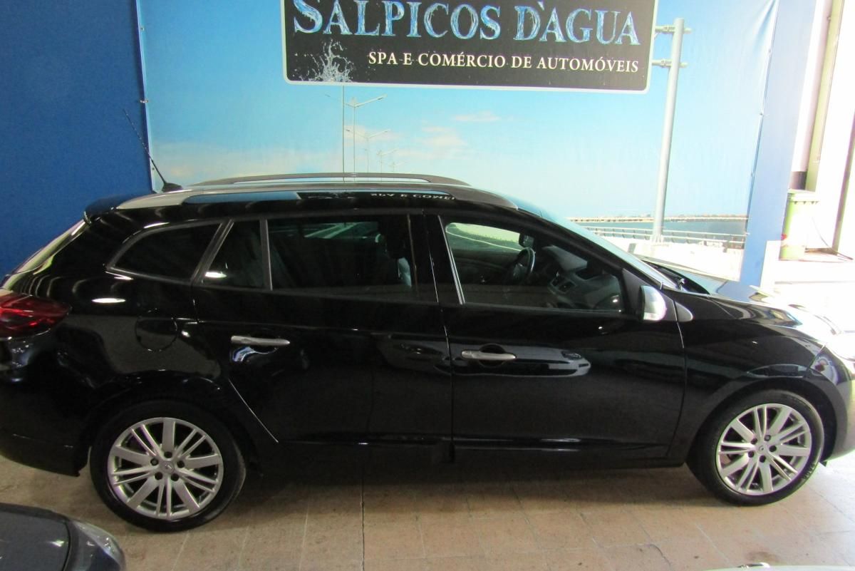 renault-megane-sport-tourer-2016-diesel-1461cc