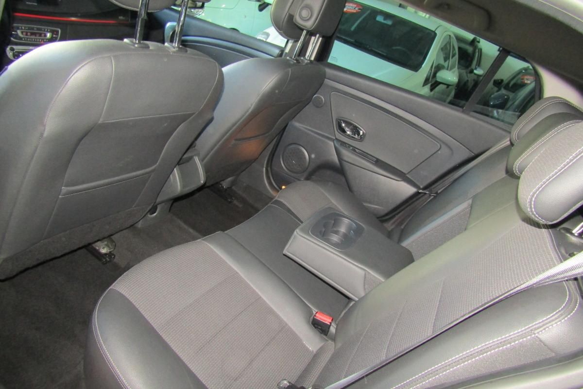 renault-megane-sport-tourer-2016-diesel-1461cc