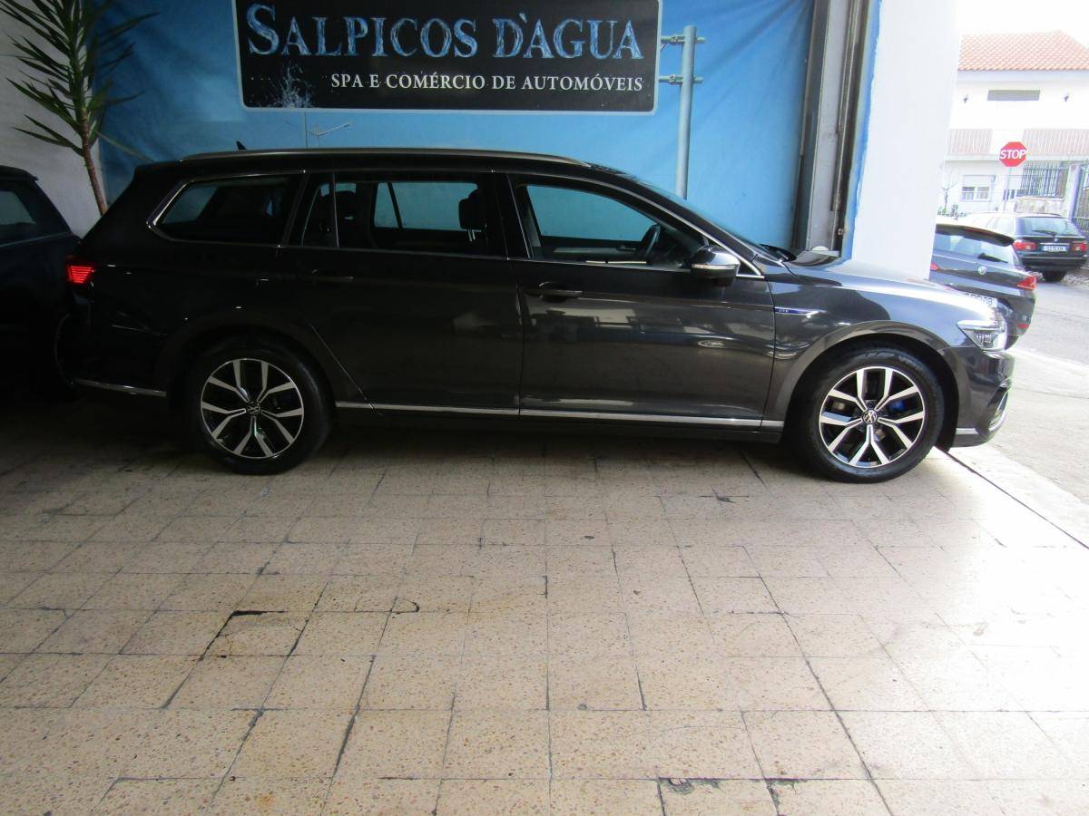 volkswagen-passat-variant-2022-hibrido-a-gasolina-1395cc