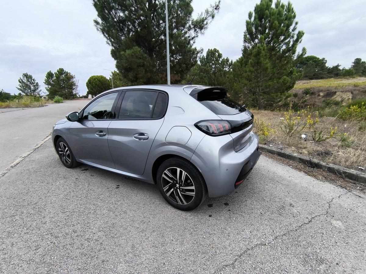 peugeot-208-1-2-puretech-2021-gasolina-1199cc