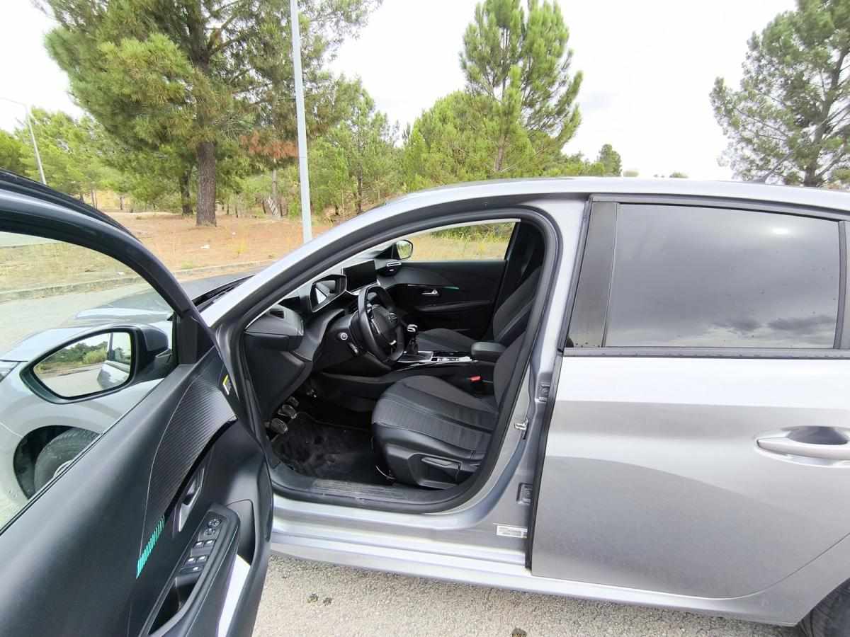 peugeot-208-1-2-puretech-2021-gasolina-1199cc