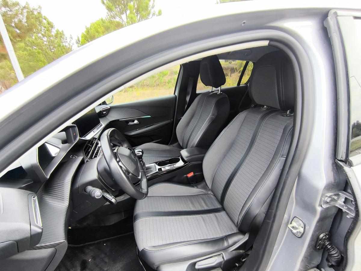 peugeot-208-1-2-puretech-2021-gasolina-1199cc