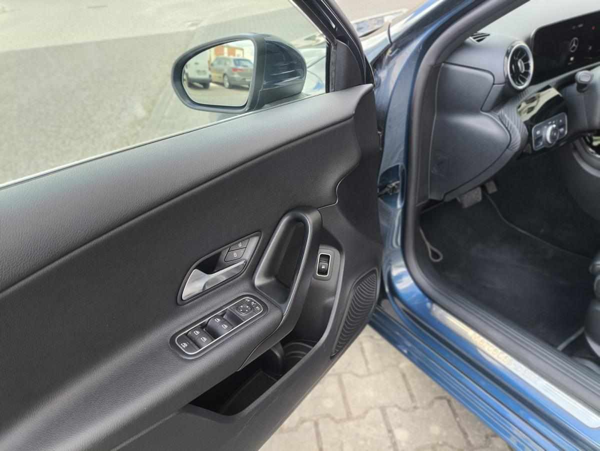 mercedes-benz-classe-a-a-250-e-2022-gasolina-1332cc
