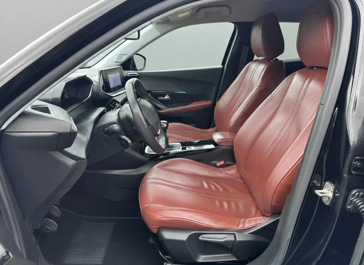 peugeot-2008-2021-gasolina-1199cc