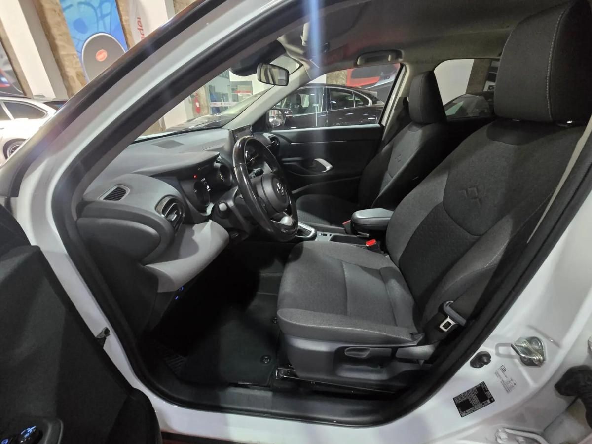 toyota-yaris-cross-2022-hibrido-a-gasolina-1490cc