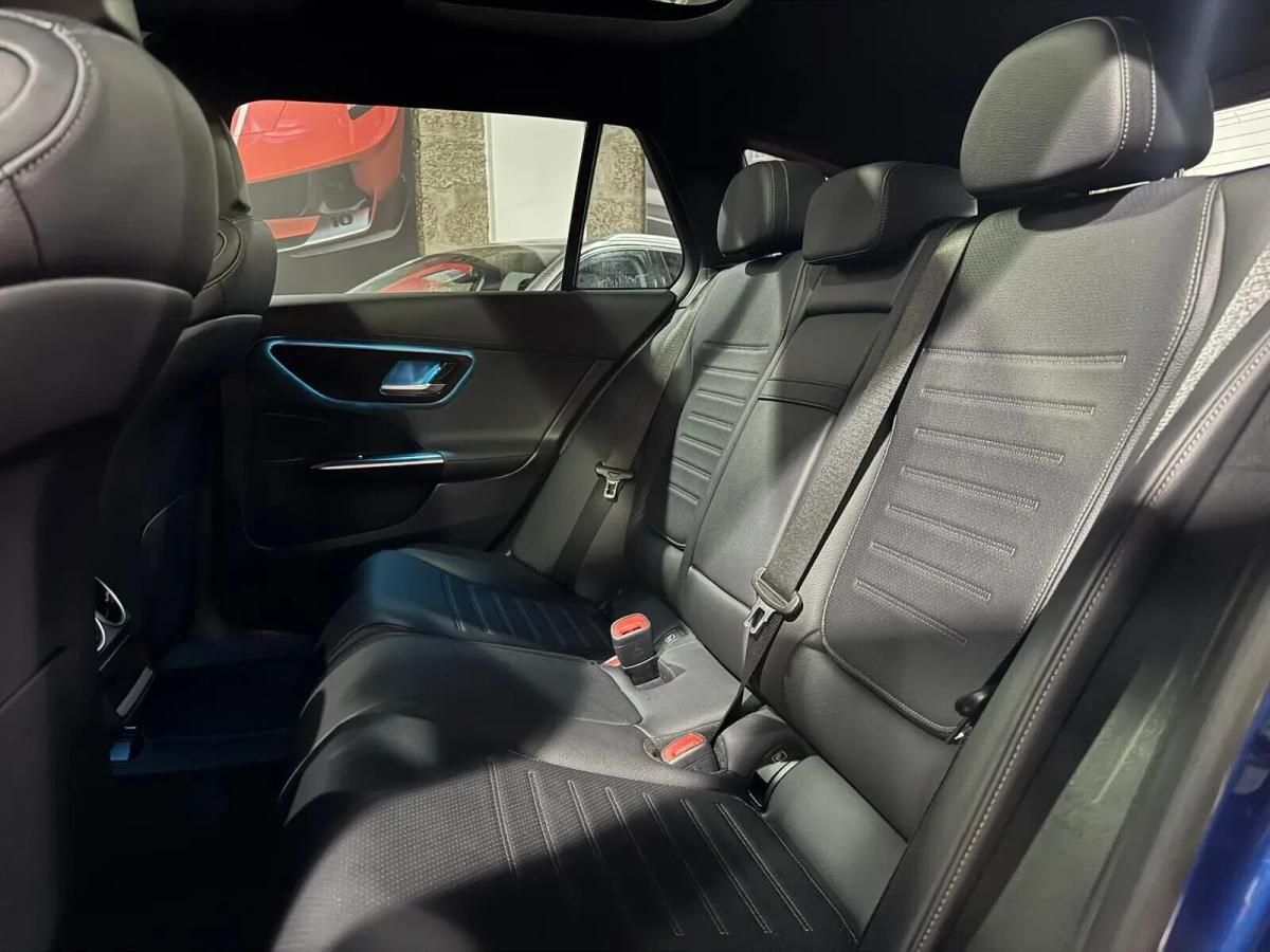 mercedes-benz-classe-c-c-300-e-4matic-2024-hibrido-a-gasolina-1999cc
