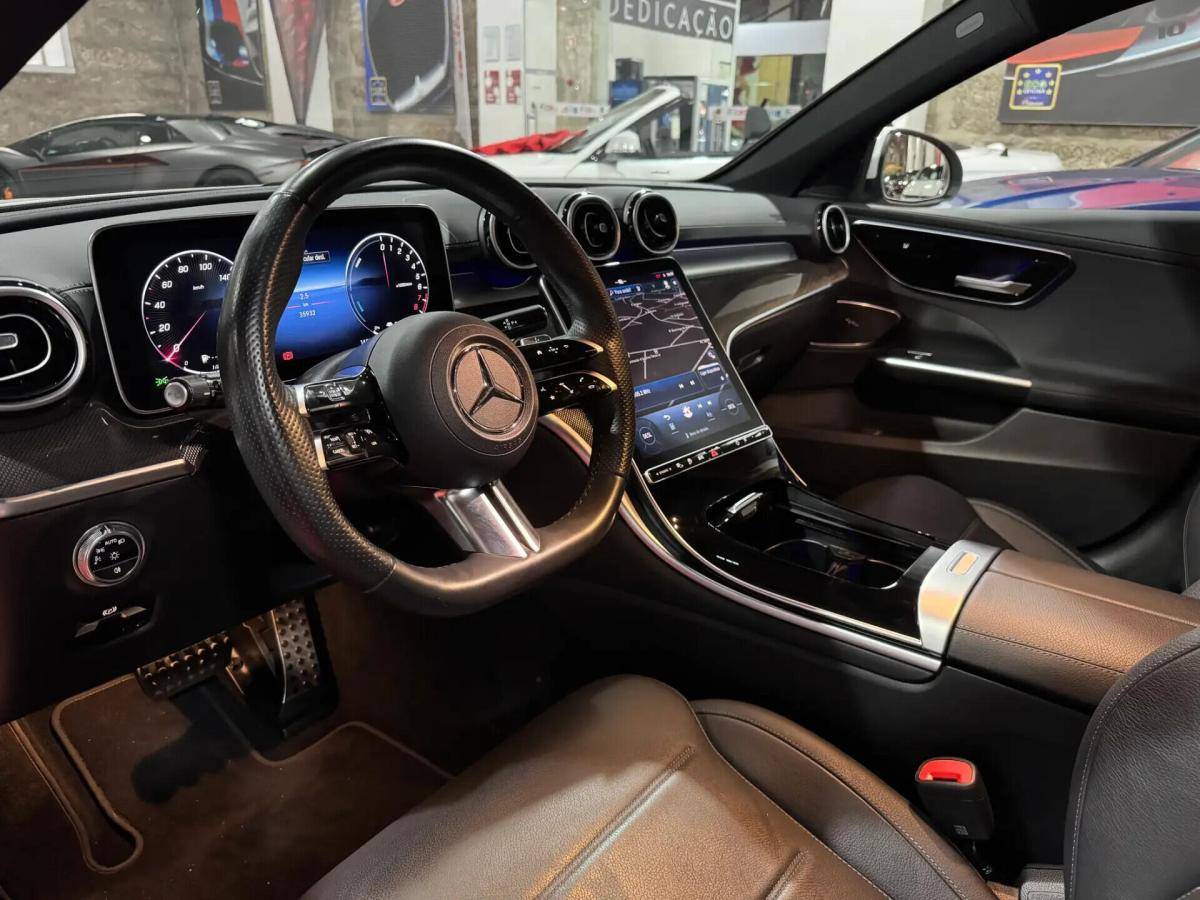 mercedes-benz-classe-c-c-300-e-2023-hibrido-a-gasolina-1999cc
