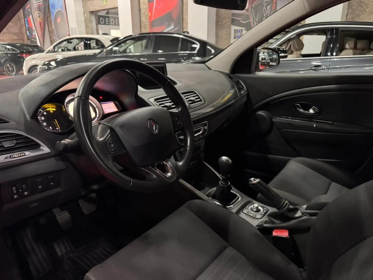 renault-megane-sport-tourer-2016-diesel-1461cc